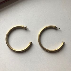 Gold Sheila fajl hoops